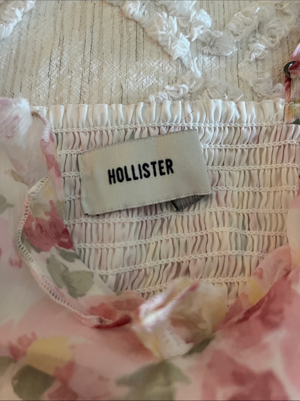 Hollister Pink Floral Ruffled Button Cami - Picture 5 of 6